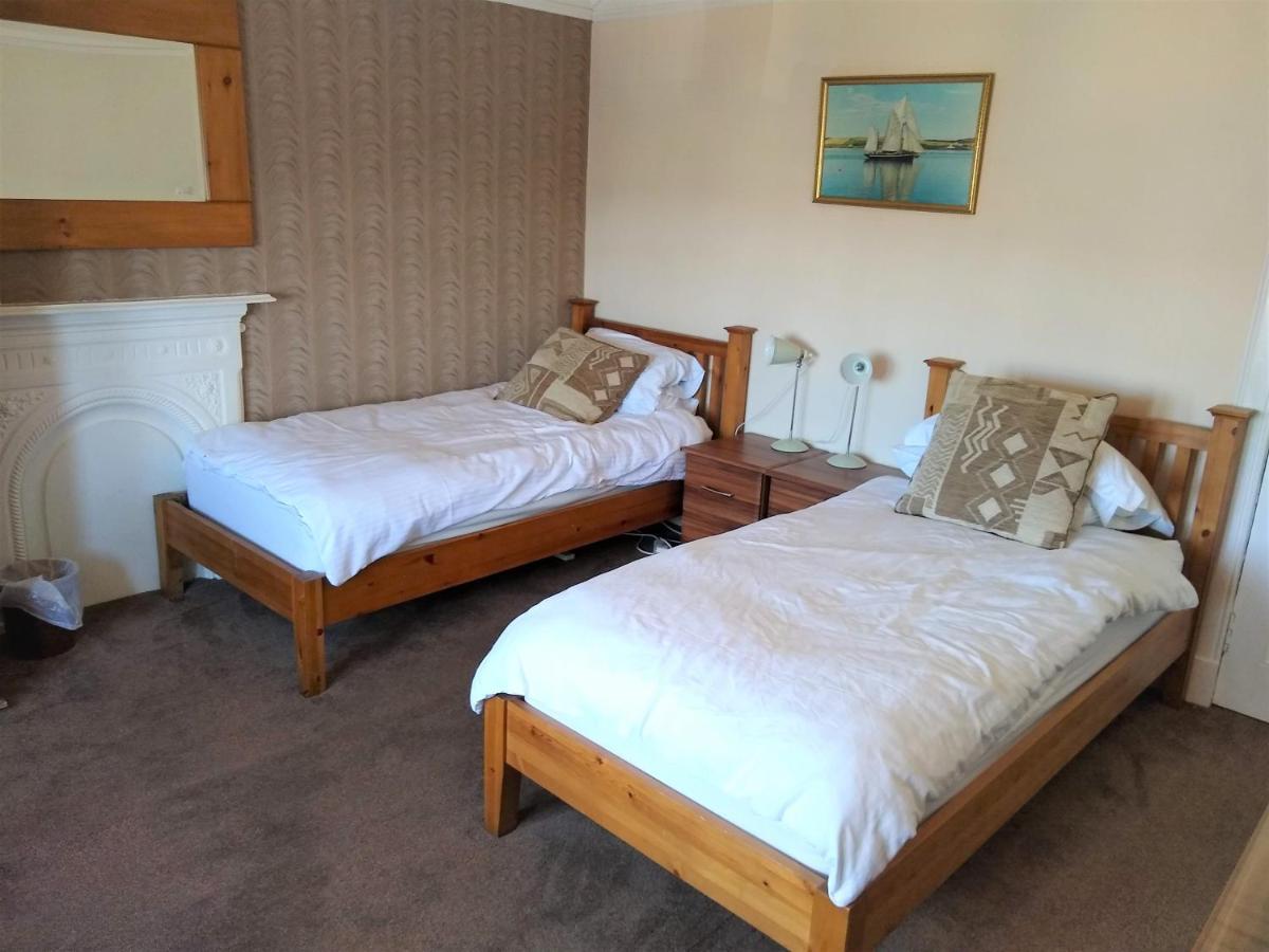 Solheim&Carradale Guest Houses Lerwick Extérieur photo